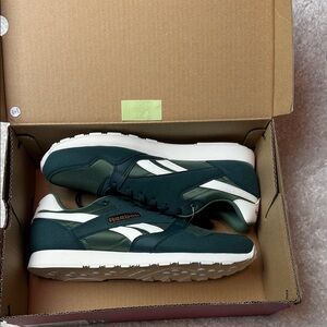 Reebok Men's Dark Green and White Sneakers